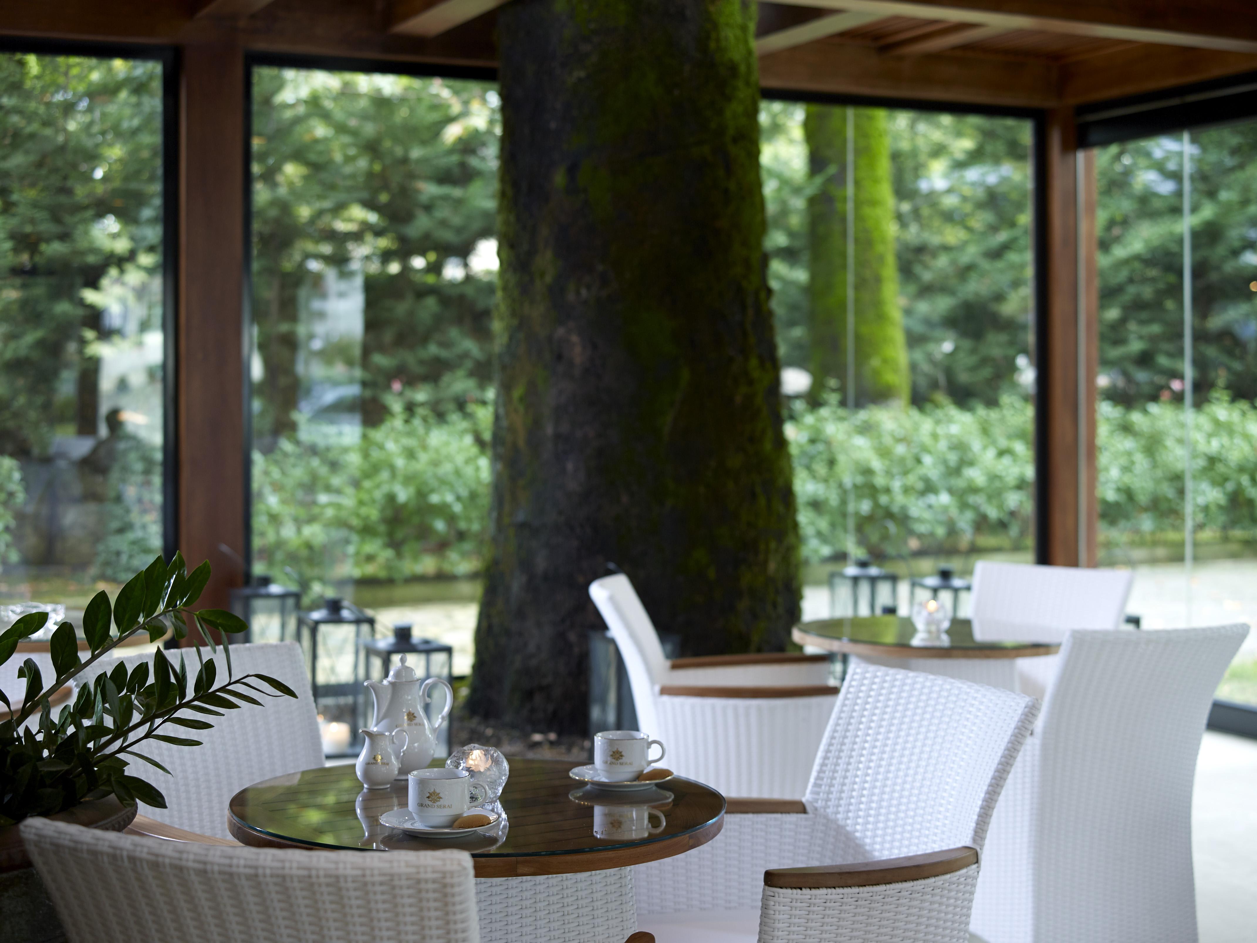 그랜드 세라이 콩그레스 앤 스파 호텔 이오아니아 외부 사진 The restaurant