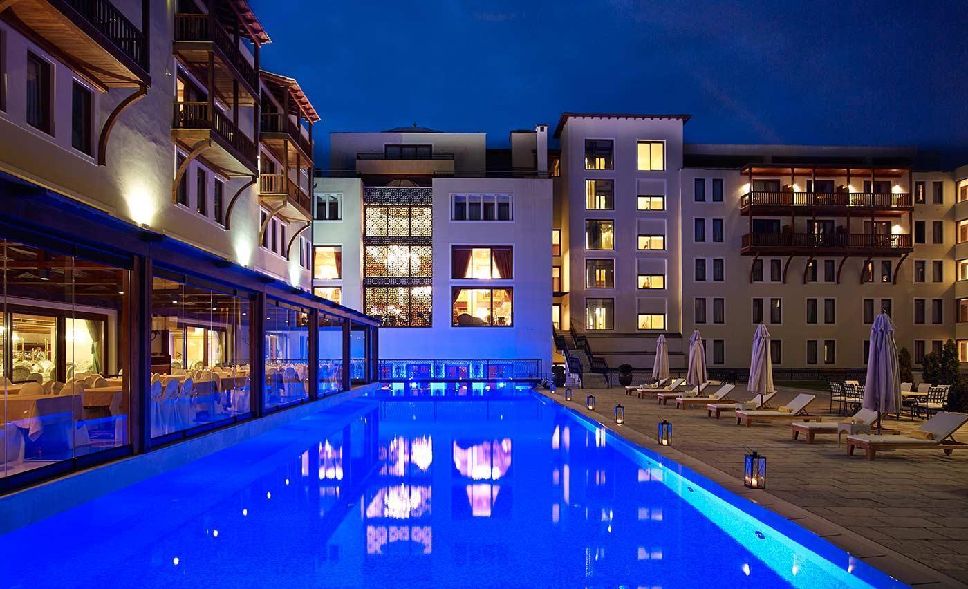 그랜드 세라이 콩그레스 앤 스파 호텔 이오아니아 외부 사진 The swimming pool at the hotel